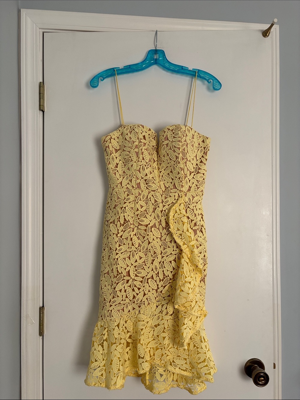 Jarlo 8 Petite Yellow Lace Ruffle Dress